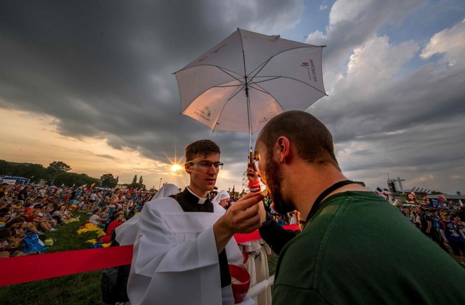 AFP/„Scanpix“ nuotr./Tarptautinis katalikų jaunimo festivalis Krokuvoje