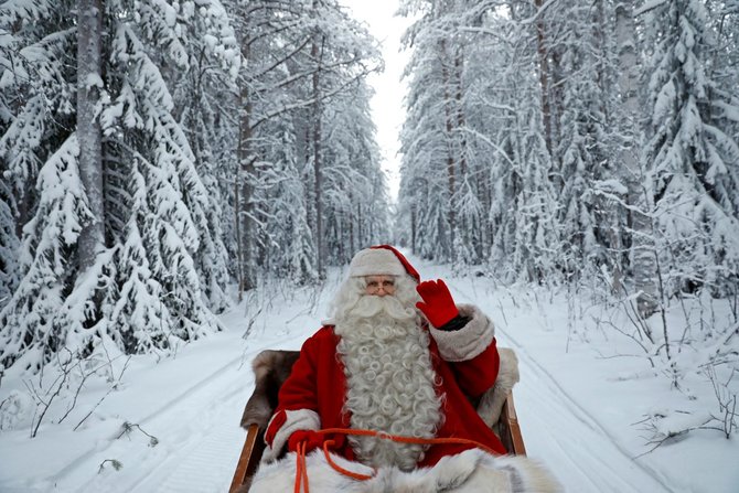„Reuters“/„Scanpix“ nuotr./Kalėdų Senelis laukia švenčių Laplandijoje