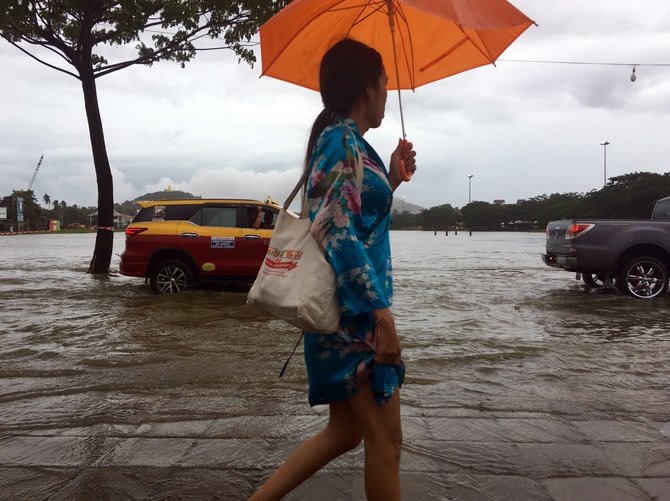 „Scanpix“/AP nuotr./Potvynis Tailande
