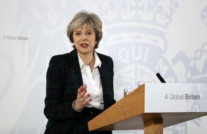 „Scanpix“/AP nuotr./Theresa May pristato Brexit planą