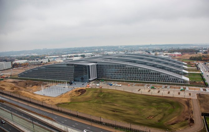„Reuters“/„Scanpix“ nuotr./Naujoji NATO būstinė Briuselyje