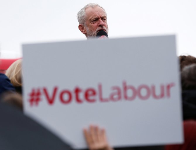 „Reuters“/„Scanpix“ nuotr./Jungtinės Karalystės Leiboristų partijos lyderis Jeremy Corbynas