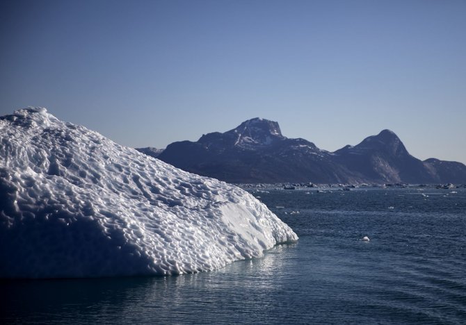 „Scanpix“/AP nuotr./Grenlandijos tirpstantys ledynai ir ledkalniai