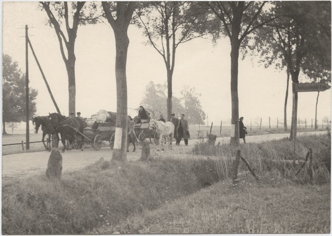 G. Kiaunės/LNM nuotr./Vis tolyn nuo namų... Rytprūsiai, 1944 m. ruduo