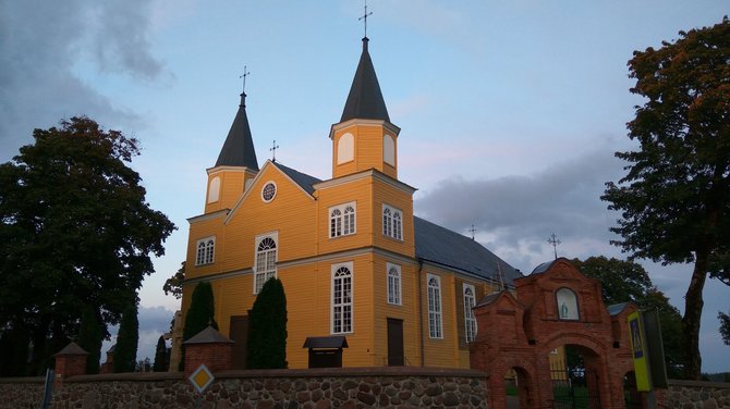 Raimundo Vaišvilos nuotr./1897 m. Tverų Švč. Mergelės Marijos Apsilankymo bažnyčia