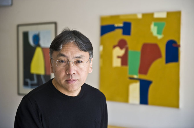 Vida Press nuotr./Nobelio literatūros premijos laureatu paskelbtas Kazuo Ishiguro