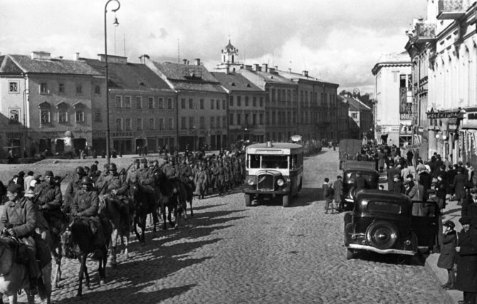 Vida Press nuotr./Raudonoji armija Vilniuje 1940 metais