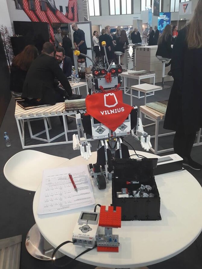 „Go Vilnius“ nuotr./Vilniaus vaikų sukonstruotas robotas