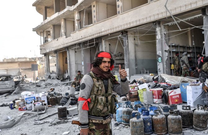 AFP/„Scanpix“ nuotr./Turkija tvirtina „nepasiliksianti“ Sirijos Afrino mieste