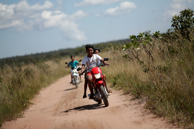 „Reuters“/„Scanpix“ nuotr./Brazilijos vietinė Uirapuru gentis 