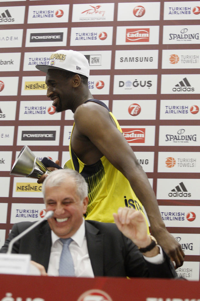 Getty Images/Euroleague.net nuotr./Željko Obradovičius ir Ekpe Udoh 2017 m.