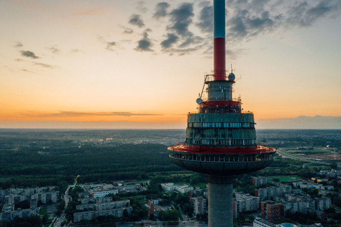 Partnerio nuotr./Pakilimas į TV bokštą su vakariene