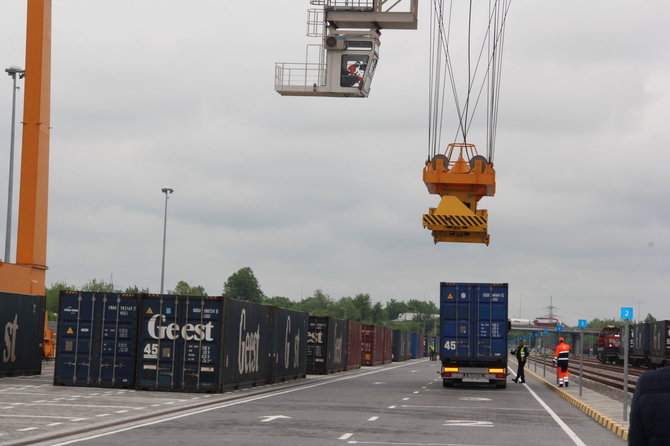 AB „Lietuvos geležinkeliai“ nuotr./Prie „Rail Baltica“ prijungus Kauno intermodalinį terminalą prasidės intensyvesnis Lietuvos ir Lenkijos bendradarbiavimas geležinkeliu pervežant krovinius