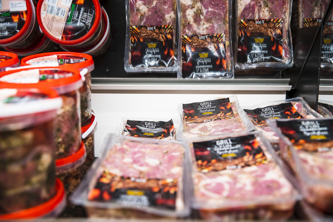 LIDL nuotr./Vasariška grilio patiekalų naujiena „Lidl“ parduotuvėse – jau dabar ieškokite Lietuvos gamintojų paruoštų kiaulienos šašlykų