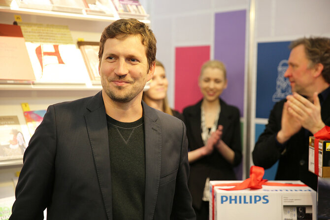 Vilniaus knygų mugėje apdovanoti rekordinio „Bibliomūšio“ nugalėtojai