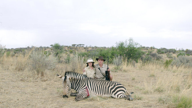 Kadras iš filmo „Safaris“