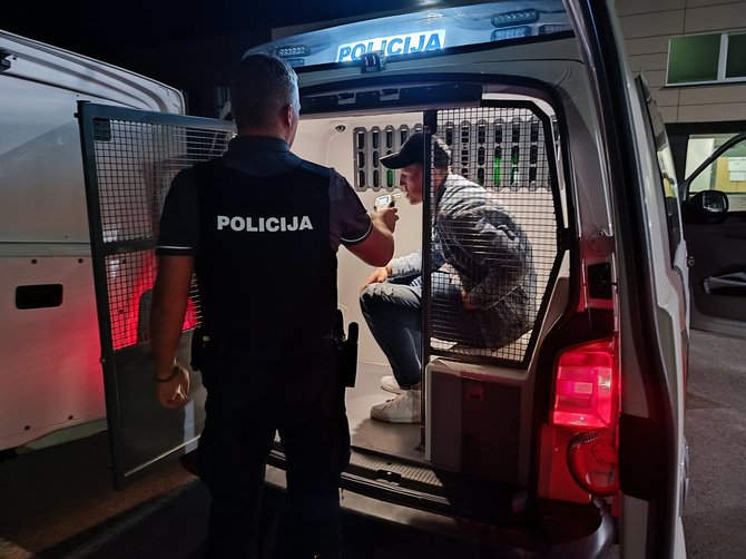 Karolinos Stažytės nuotr./Naktinis budėjimas su Palangos policija