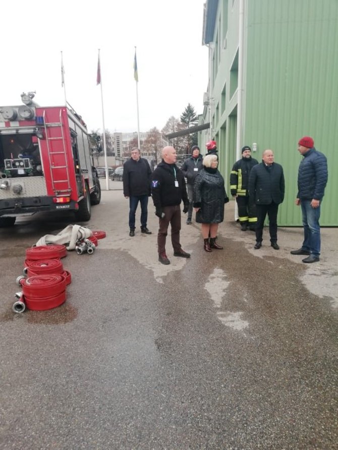 Kauno rajono savivaldybės nuotr./Į gaisro vietą atskubėjo Kauno rajono meras Valerijus Makūnas