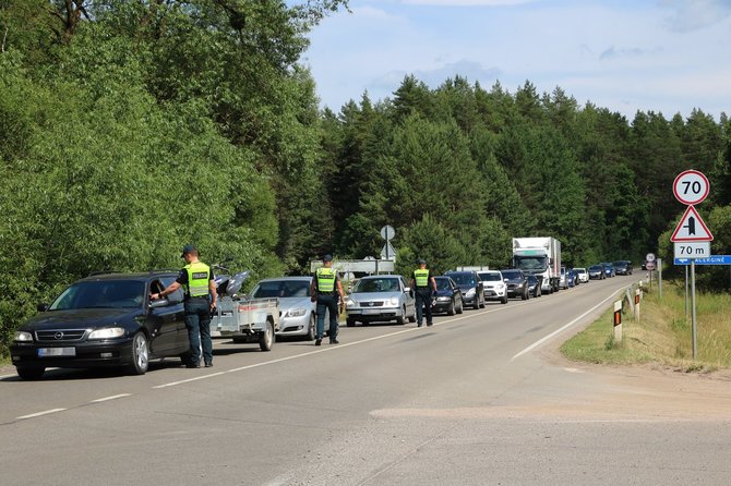 Kauno apskrities policijos nuotr./Kauno apskrities policijos reidas Joninių savaitgalį