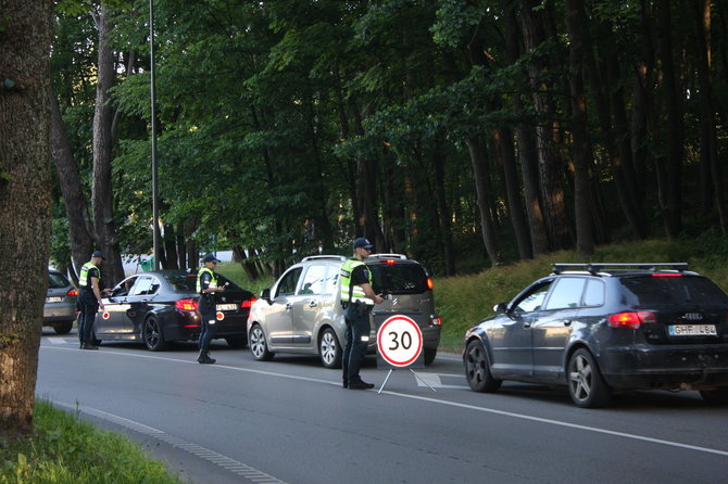 Aušros Jankūnaitės nuotr./Kauno policijos patikros po šventinio Joninių savaitgalio