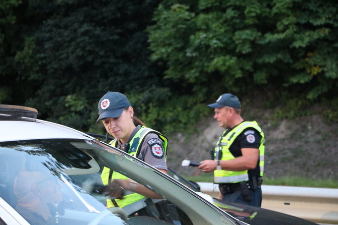 Kauno apskrities policijos nuotr./Kauno apskrities policijos patikrų metu nustatyti net 42 girti vairuotojai