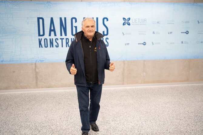 Martyno Vitėno nuotr./Akimirkos iš videografinio koncerto „Dangaus konstruktorius“ premjeros