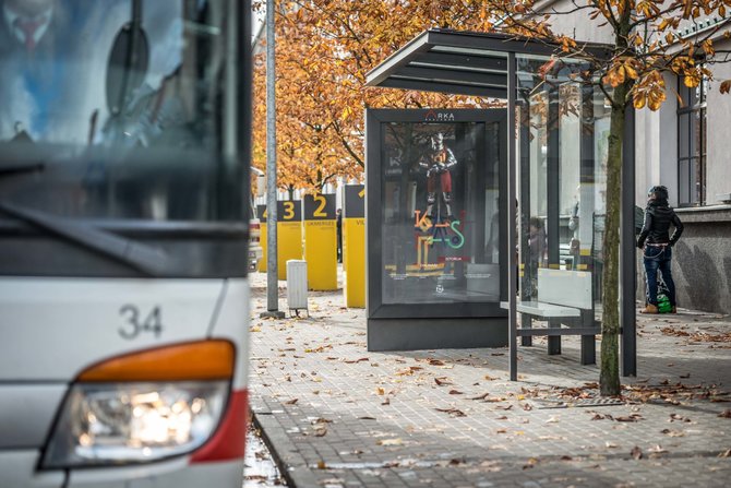 kaunas.lt nuotr./Kaune – naujos viešojo transporto stotelių stoginės