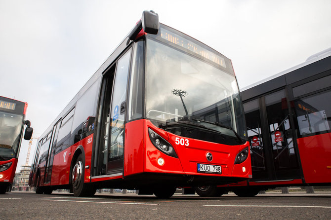 Mariaus Vizbaro / 15min nuotr./Naujų "Temsa" autobusų pristatymas