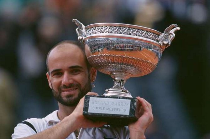 Andre Agassi tapo 1999 metų „Roland Garros“ čempionu