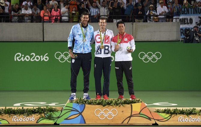 „Scanpix“ nuotr./Olimpinio teniso turnyro nugalėtojams įteikti medaliai