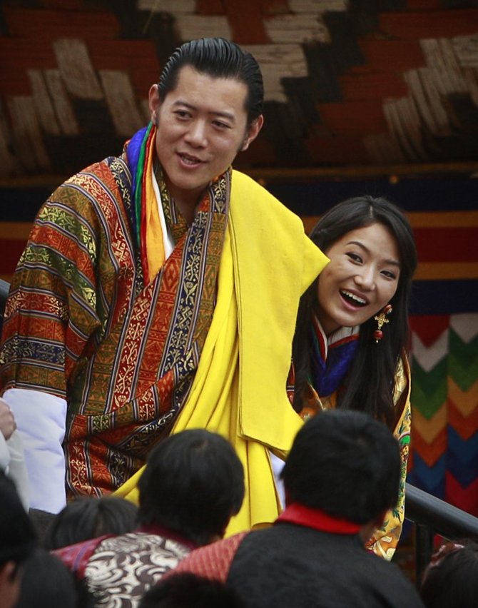 Scanpix nuotr./Butano karalius Jigme Khesaras ir karalienė Jetsun Pema