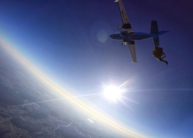 Asmeninė nuotr./Jolantos Leonavičiūtės šuolis parašiutu
