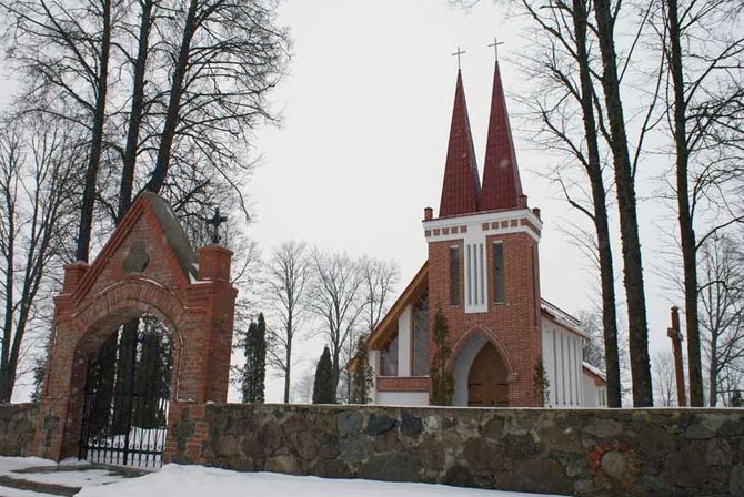Biržų turizmo informacijos centro nuotr./Naujoji Suosto bažnyčia