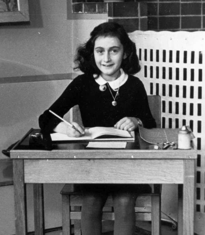 Anne Frank muziejaus nuotr./Anne Frank mokyklos suole