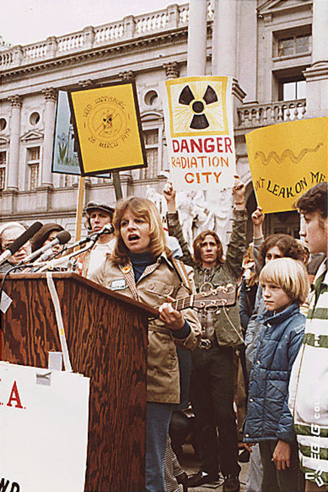 Wikimedia Commons nuotr./Protestas prieš atominę energetiką po avarijos Trijų Mylių saloje