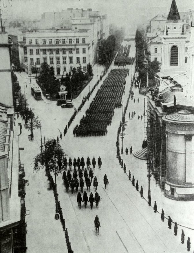 Vida Press nuotr./Vokiečių kariuomenė 1939 m. įžengia į Varšuvą