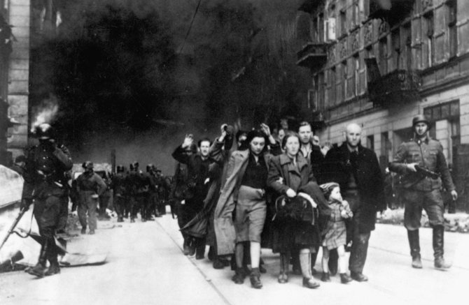 Vida Press nuotr./Varšuvos geto sukilimas 1943 m.