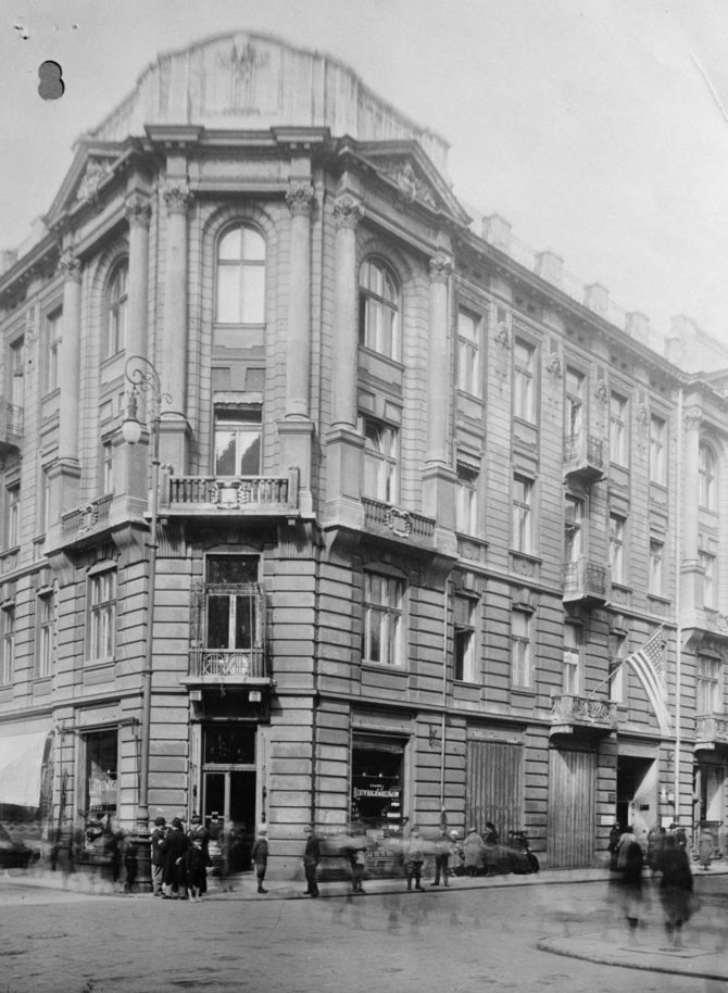 Vida Press nuotr./JAV ambasada Varšuvoje 1939 m., prieš prasidedant karui