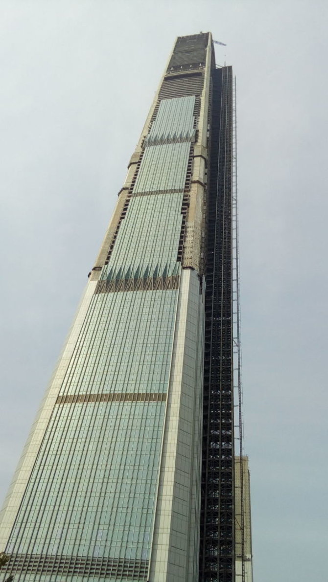 Wikipedia Commons nuotr. // CC BY-SA 4.0/„Goldin Finance Tower“ Kinijoje