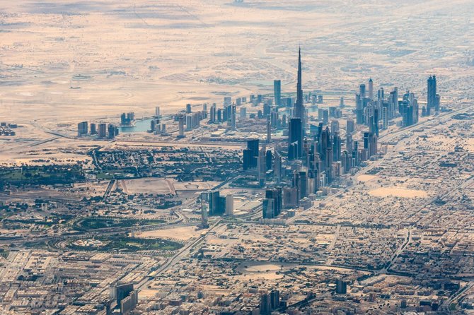 123RF.com nuotr./Dubajus iš toli. Matosi ir Burj Khalifa 