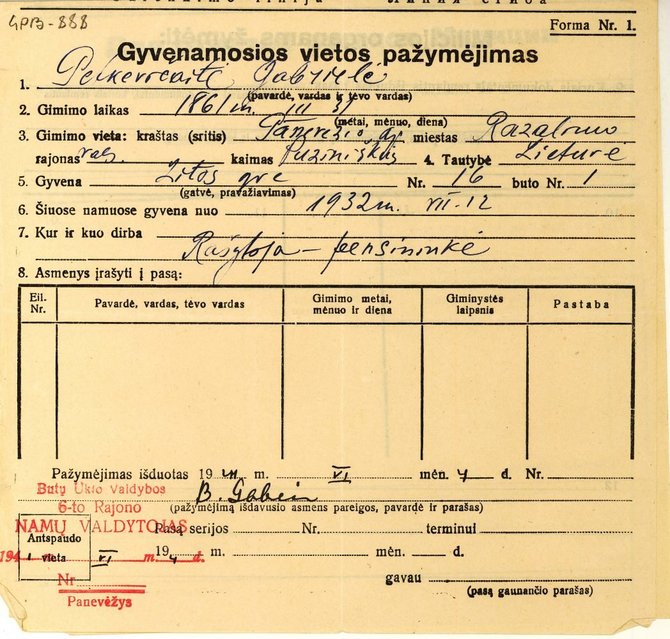 Lietuvių literatūros ir tautosakos instituto nuotr. /Gyvenamosios vietos pažymėjimas, išduotas Gabrielei Petkevičaitei 1941 m. birželio 4 d. 