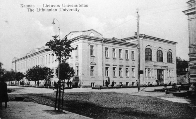 Kauno miesto muziejaus fondų nuotr. /Lietuvos universitetas. Kaunas. Stanislovo Lukošiaus reprodukcija. 1919 – 1939 m. 