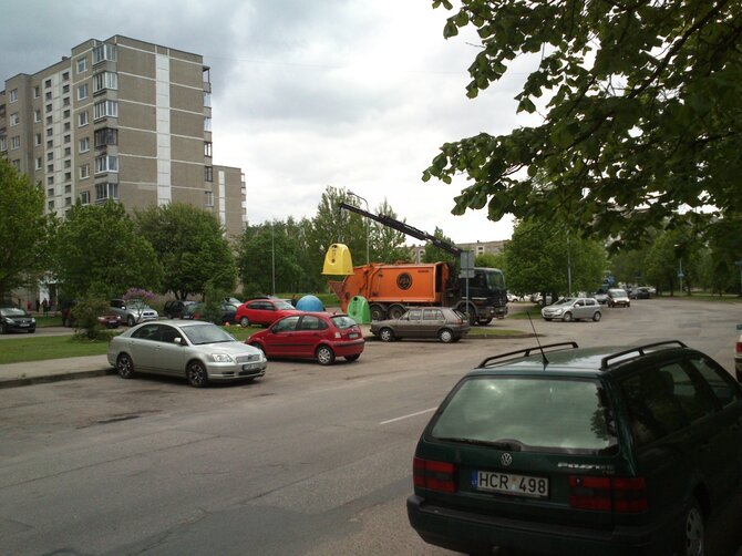 Geltonas konteineris