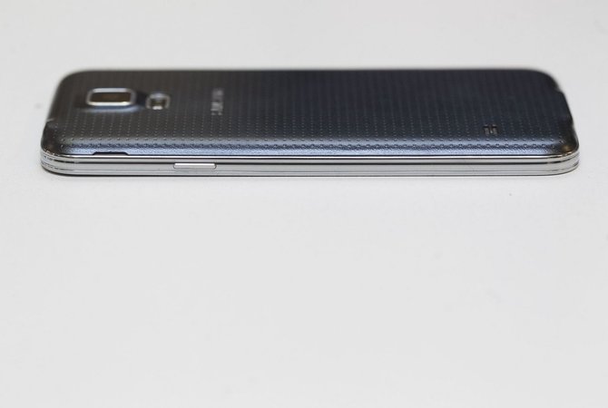 Irmanto Gelūno/15min.lt nuotr./Naujasis „Samsung Galaxy S5“