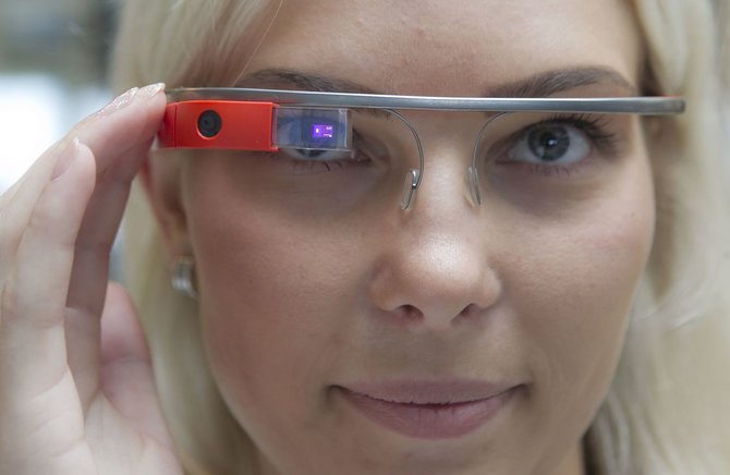 Irmanto Gelūno/15min.lt nuotr./Išmanieji akiniai „Google Glass“