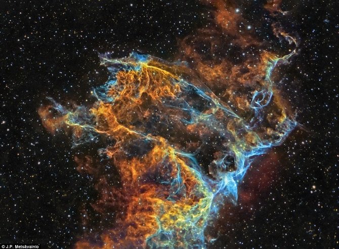 J.P. Metsävainio nuotr./IC 1340 yra Tinklo ūko dalis. Tinklo ūkas – supernovos liekana Gulbės žvaigždyne, esanti už 1 470 šviesmečių. Nuotraukos autorius – J.P. Metsävainio iš SuomijosMeslavanino nuotr.
