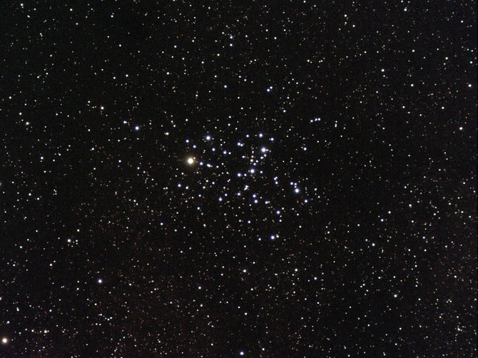 skyphoto.com nuotr./Padrikasis Drugelio spiečius M6 pro nedidelį telekopą
