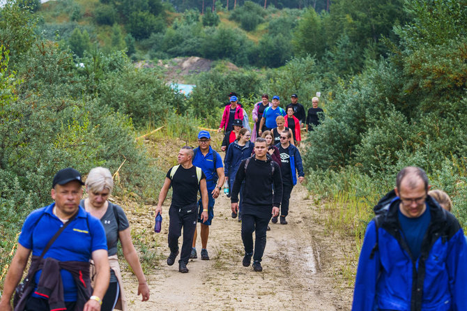 Lietus neišgąsdino – tūkstančiai žygeivių grožėjosi lietuviškuoju Marsu. Organizaotrių nuotr.