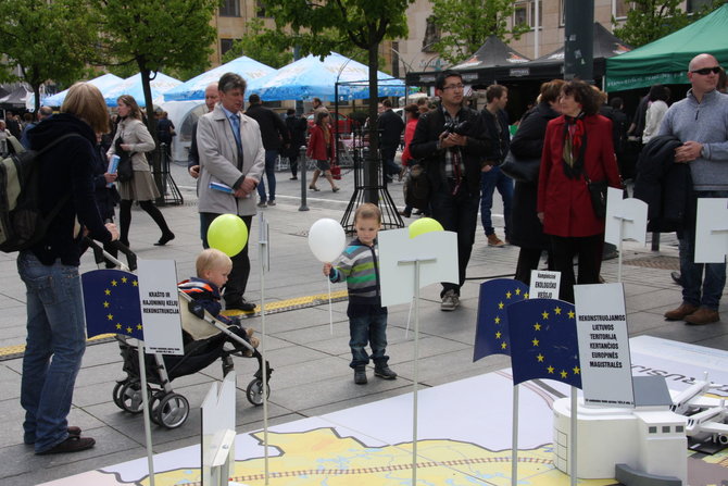 Susisiekimo ministerija Europos dieną pristatė ES projektus. Susisiekimo ministerijos nuotr.