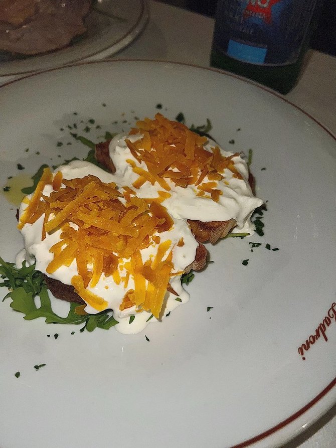 Asmeninio albumo nuotr./Due Ladroni – Burrata toast